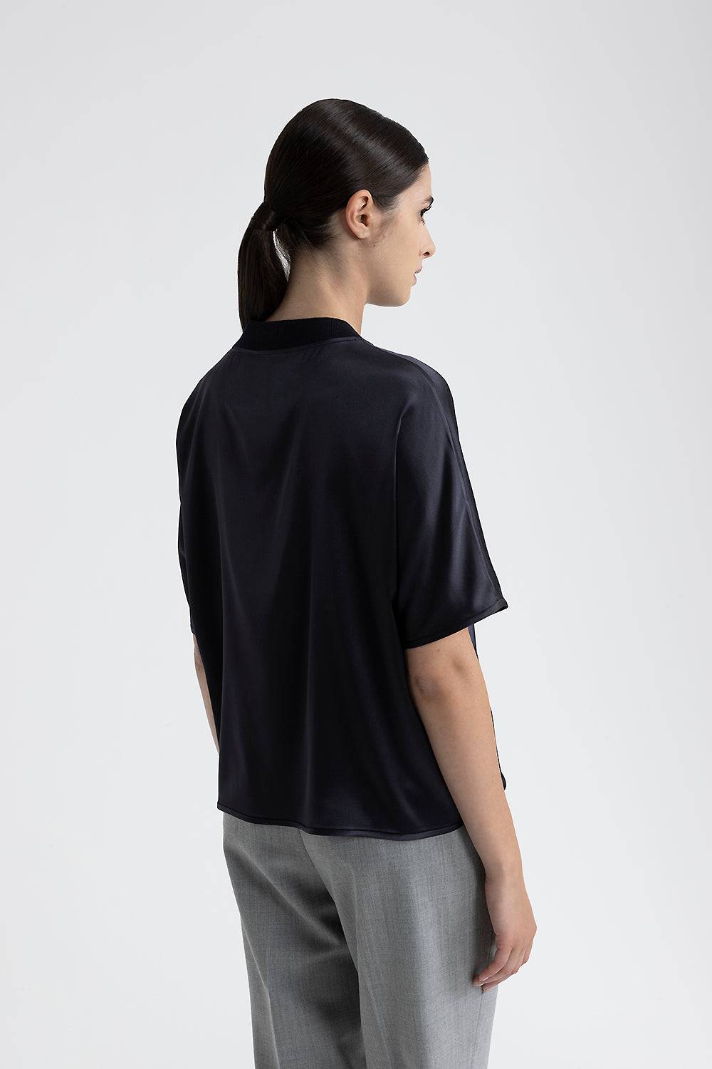Peserico T-shirt girocollo in raso di seta Moda