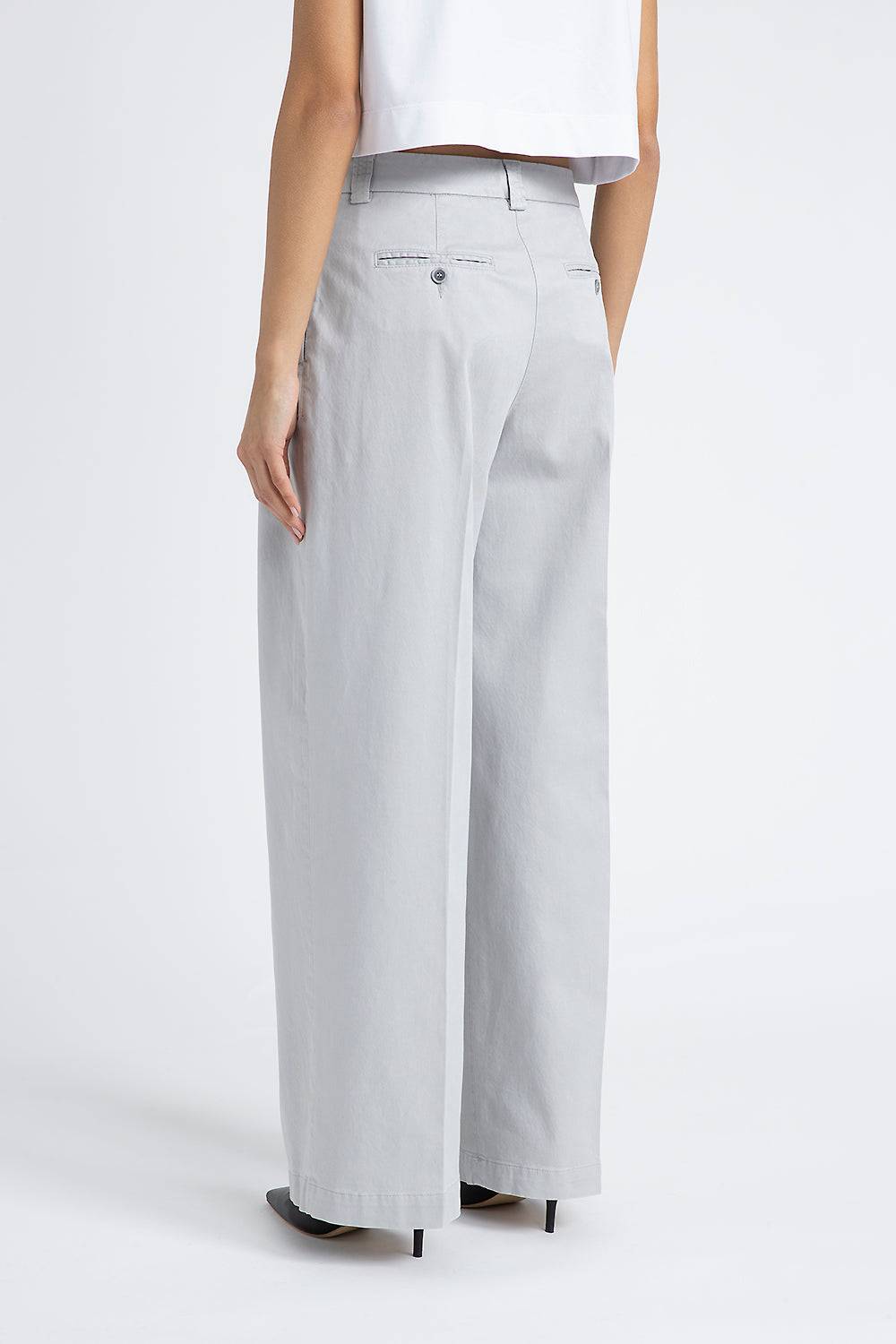 Peserico Pantalone con pieghe in gabardina di cotone seta e tencel Bestseller