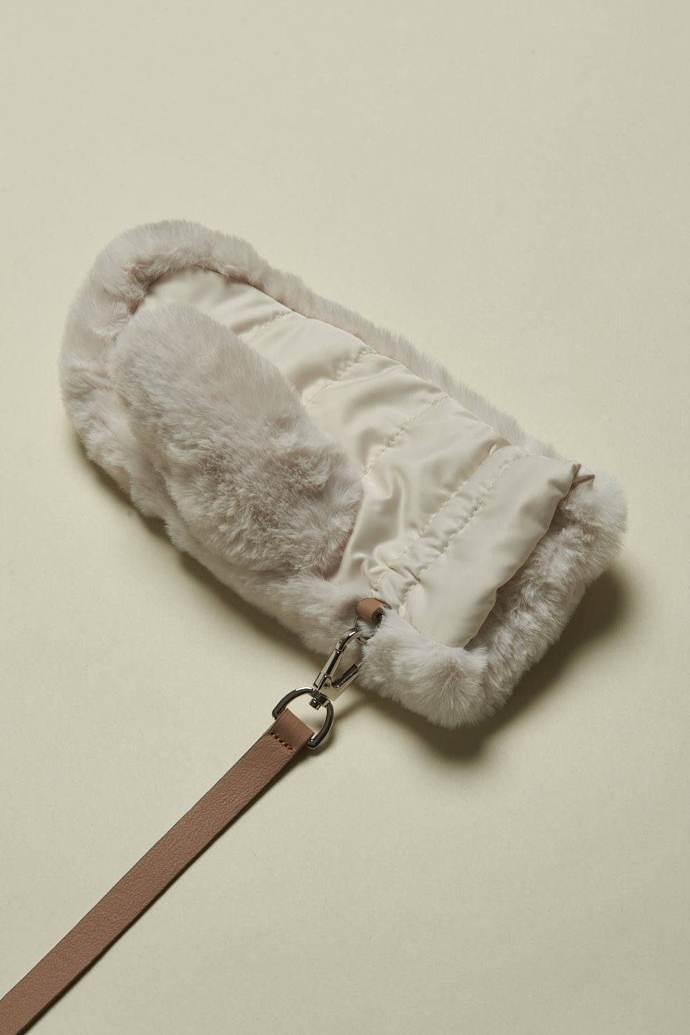 Peserico Guanto muffola in eco-pelliccia e nylon Promozione temporanea