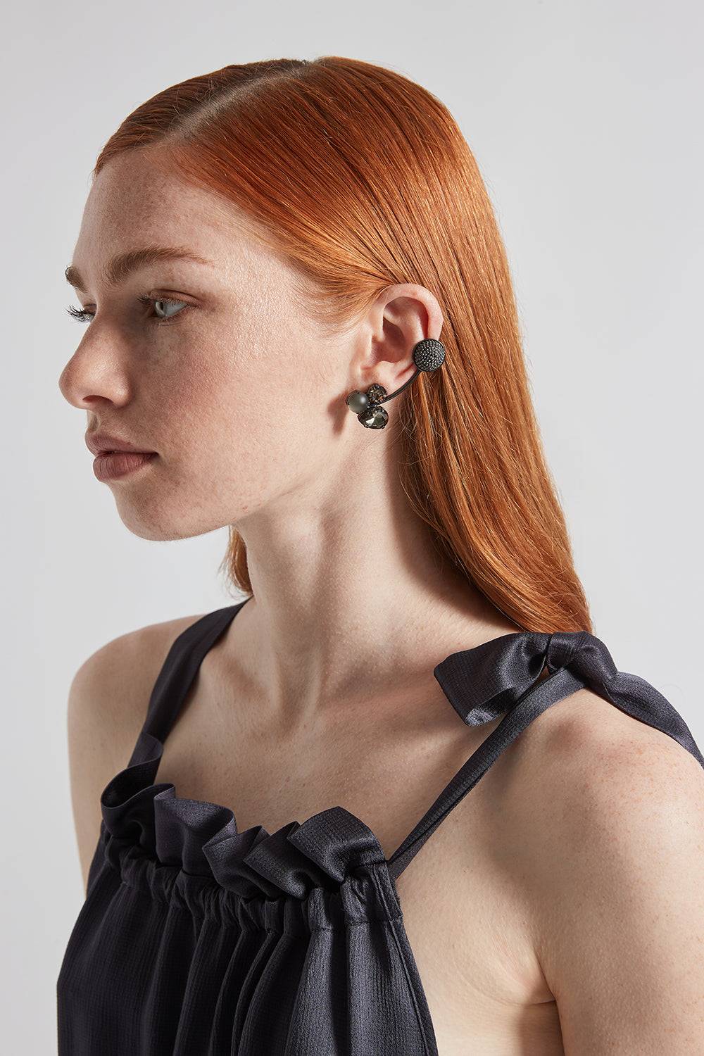 Peserico Ear Cuff con pietre lucenti 50% di sconto con spedizione gratuita