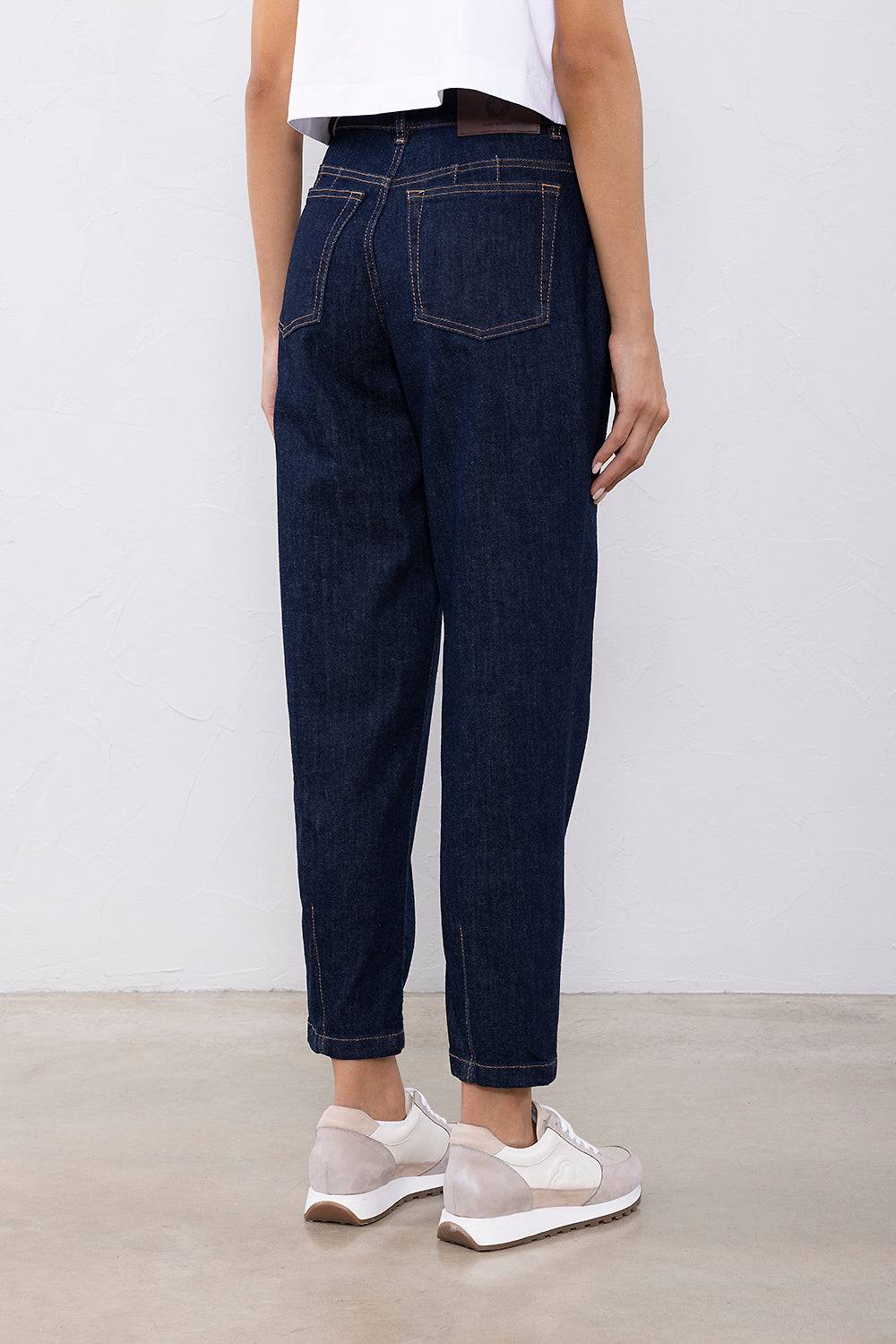 Peserico Pantalone in leggero denim in cotone comfort Offerta Giorno del Papà