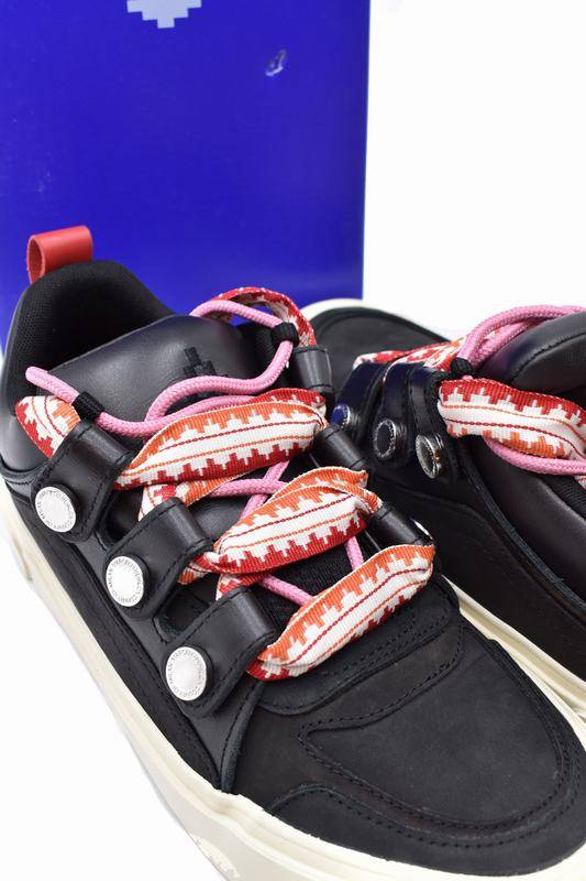 Marcelo Burlon Sneakers Codice prodotto: CMIA097F22LEA001 Fino al 60% di sconto