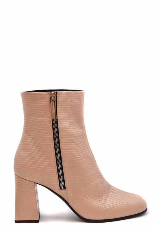 Giuseppe Zanotti Stivali Codice prodotto: I070015 Comprane uno, ottenene uno gratis