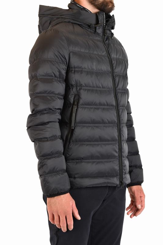 Peuterey Giacche Codice prodotto: PEU3257 01181503 NER Black Friday Prezzi