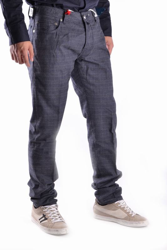 Jacob Cohen Pantaloni Codice prodotto: Italia