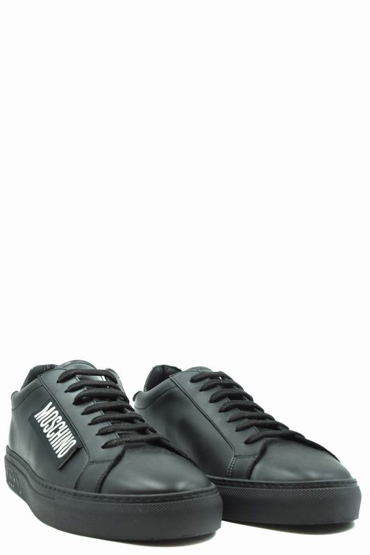Moschino Sneakers Codice prodotto: MB15042G0DGA100A Smaltimento dello stoccaggio