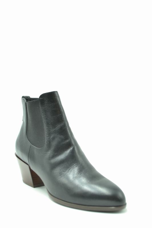 Hogan Stivali Codice prodotto: HXW4740W890LEHB999 In Saldo
