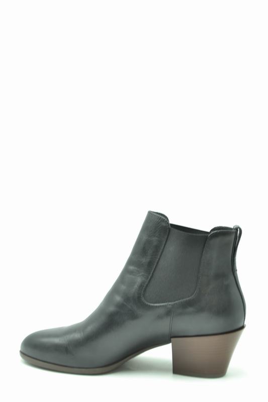 Hogan Stivali Codice prodotto: HXW4740W890LEHB999 In Saldo