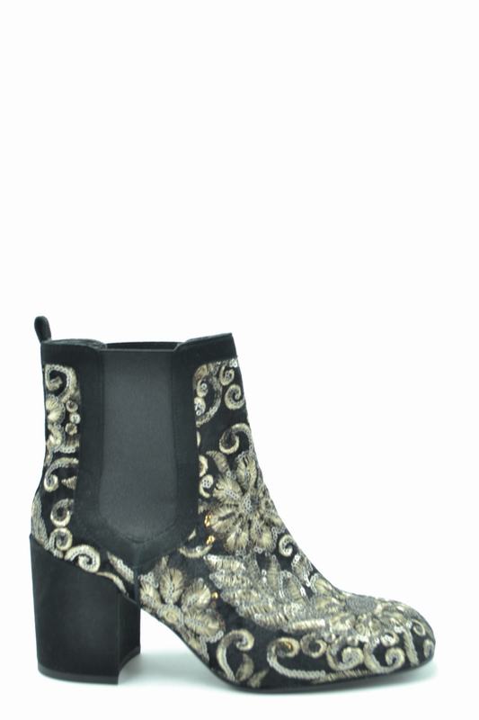 STUART WEITZMAN Stivali Codice prodotto: WL57813 Moda
