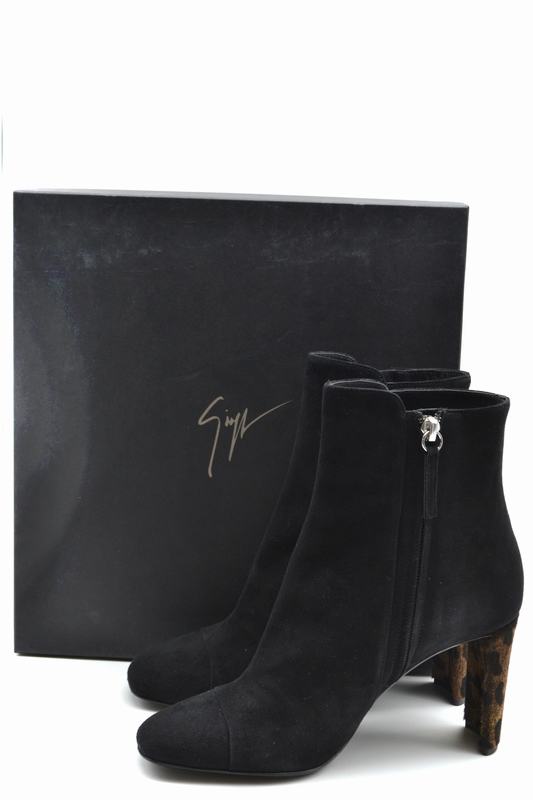 Giuseppe Zanotti Stivali Codice prodotto: I770032 Cyber Monday