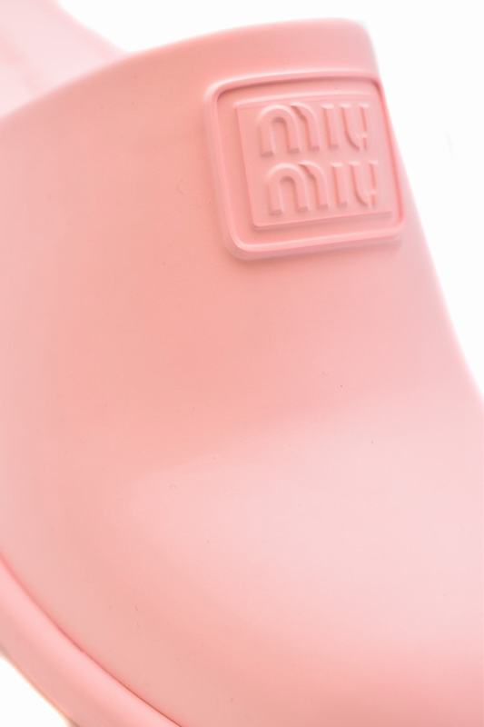Miu Miu Sandali Codice prodotto: 5I681D 3LKZF0028 Spedizione Gratuita