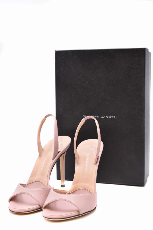 Giuseppe Zanotti Sandali Codice prodotto: E300018 Offerta speciale
