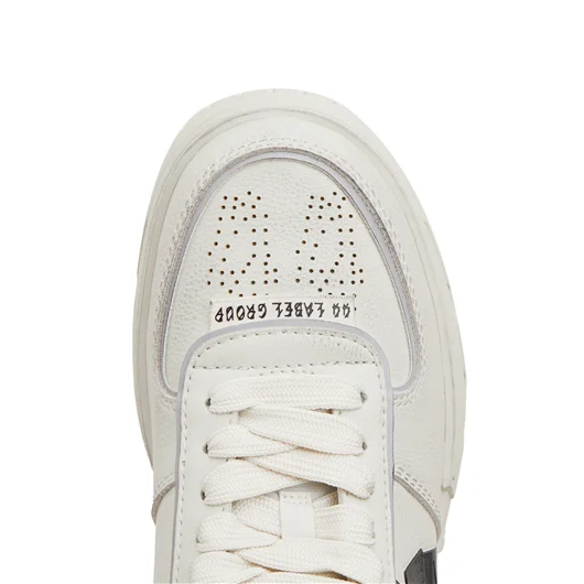 44 LABEL GROUP SNEAKER AVRIL Smaltimento dello stoccaggio