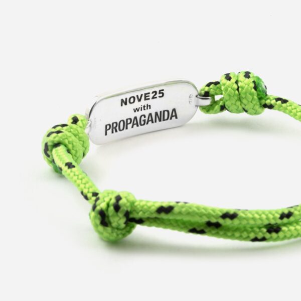 Propaganda Bracciale in Corda Verde con Targa Propaganda W/ Nove25 In Argento Offerta