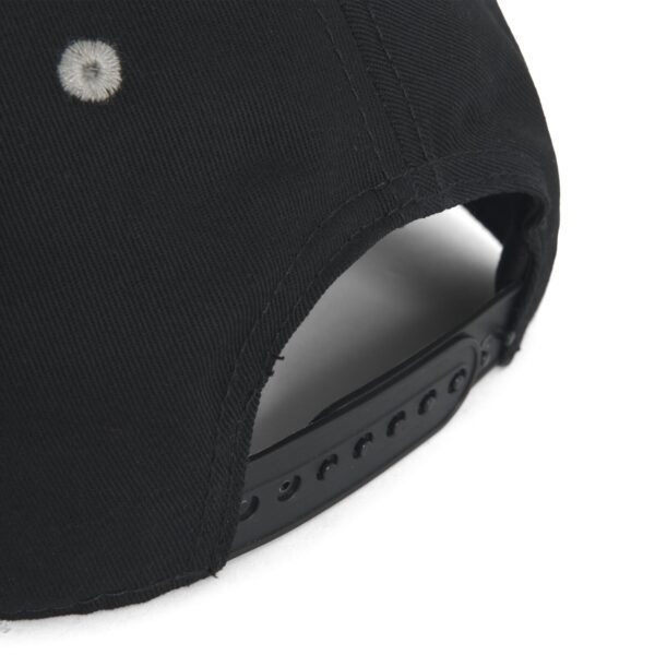 Propaganda Triangle Snapback Spedizione gratuita