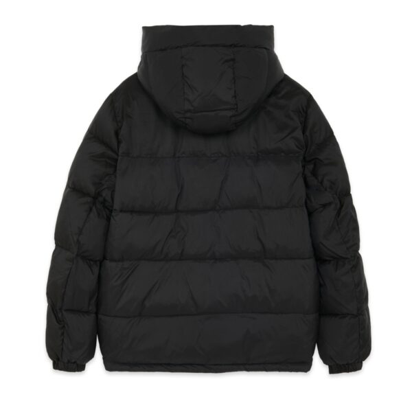 Propaganda Puff Jacket – Black Sostegno trimestrale