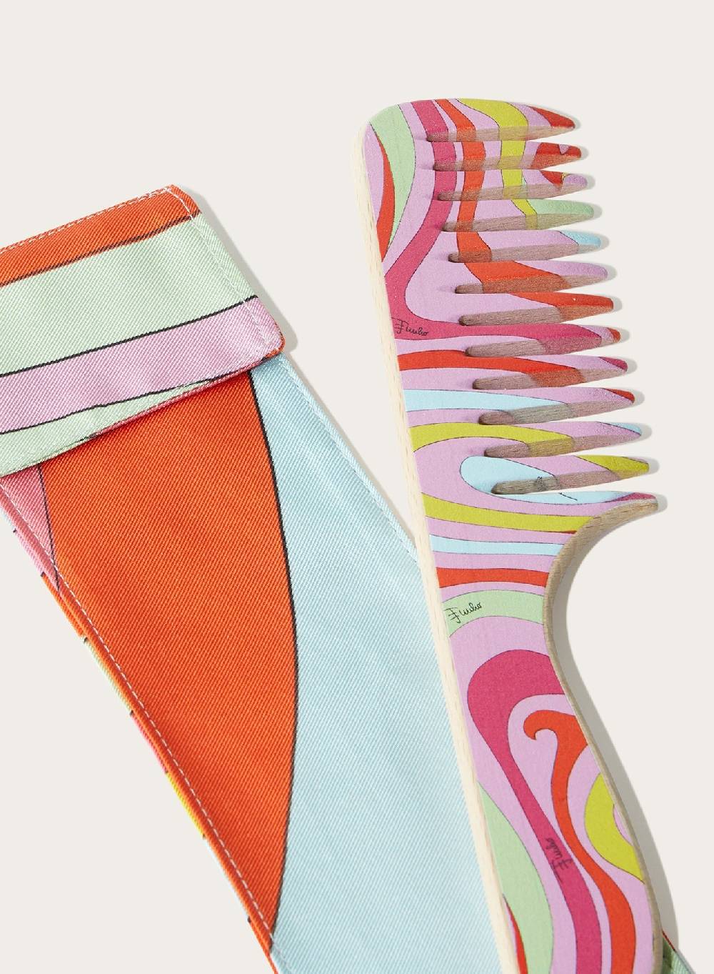 Pucci Set custodia e pettine in legno con stampa Marmo Offerta