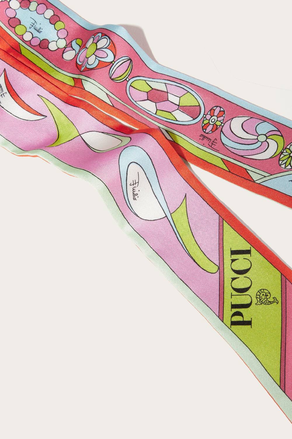 Pucci Foulard in seta con stampa Pesci Novità