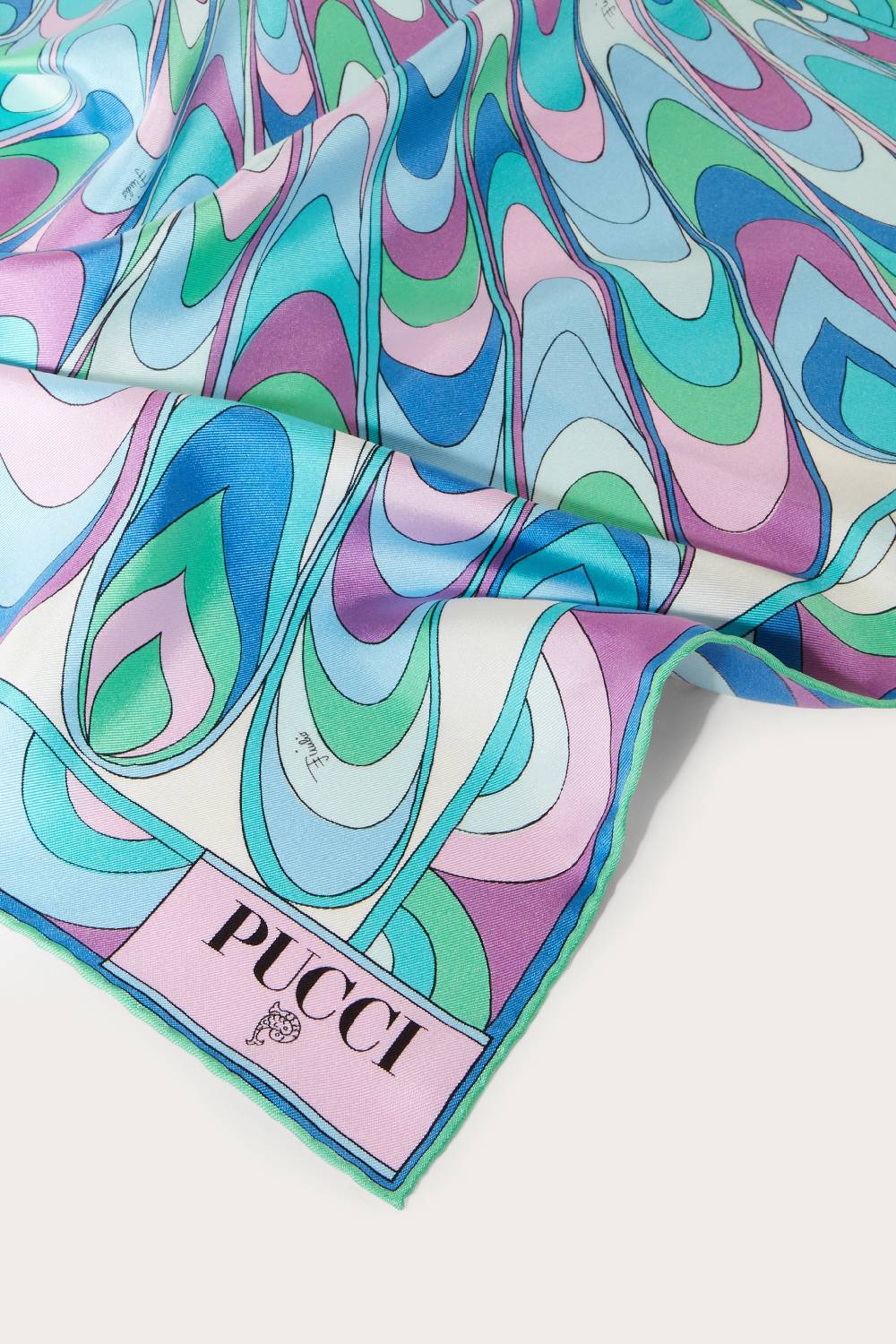 Pucci Carré piccolo in seta con stampa Onde Rilascio limitato