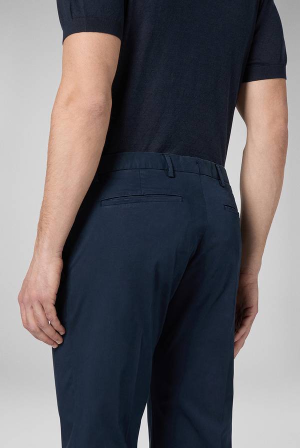 Pull Pal Zileri Chino in cotone stretch tinto in capo Fino al 50% di sconto
