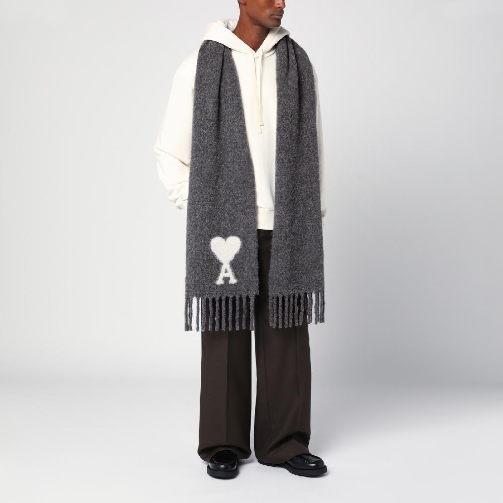 Ami Paris Sciarpa grigia scura in misto alpaca Offerta speciale