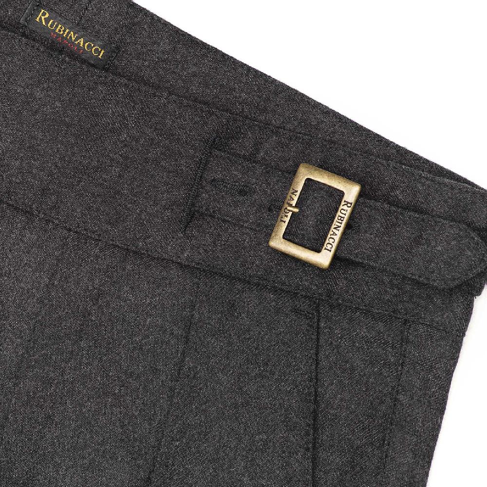 Rubinacci Pantalone manny in flanella grigio scuro Ritorno libero