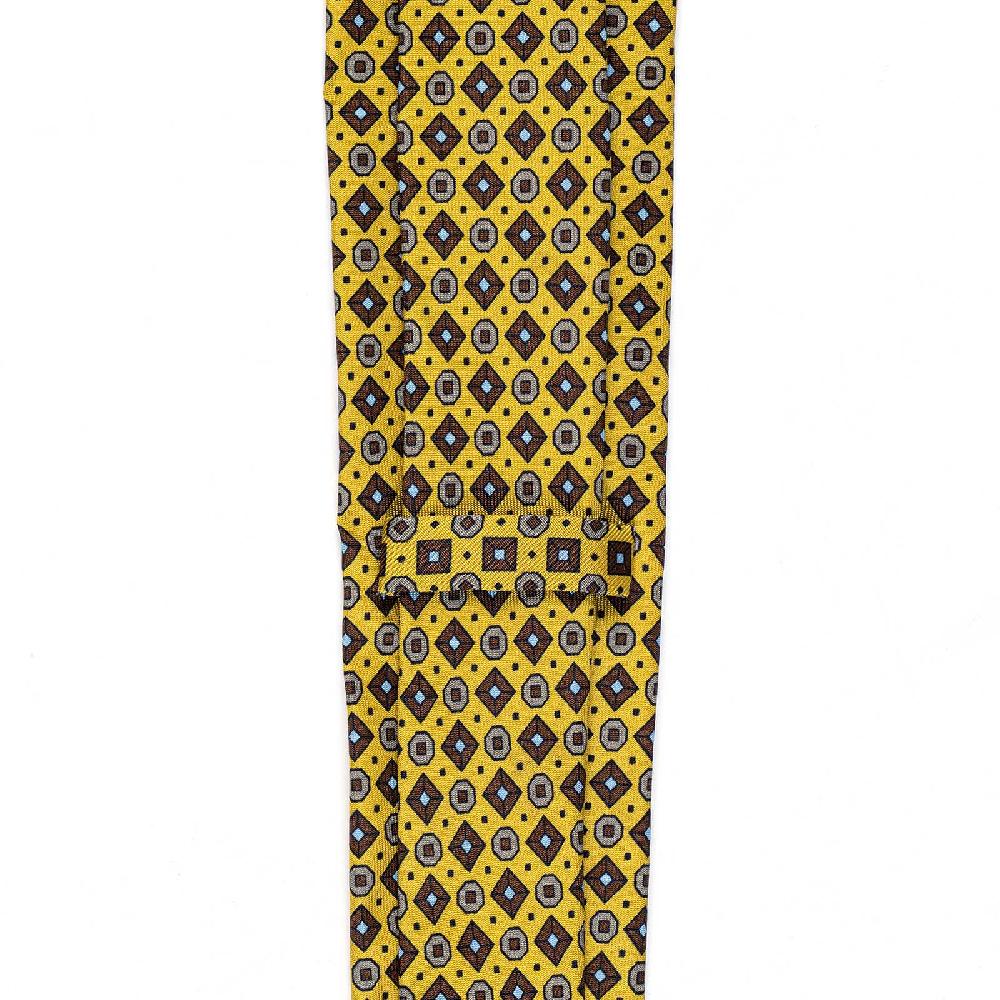 Rubinacci Cravatta in twill di seta gialla con stampa geometrica In vendita