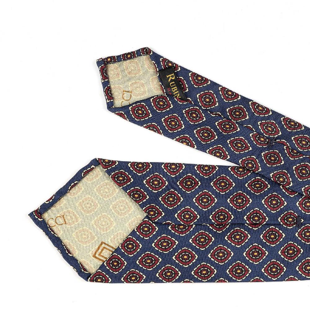 Rubinacci Cravatta in twill di seta navy blu con stampa geometrica 2025