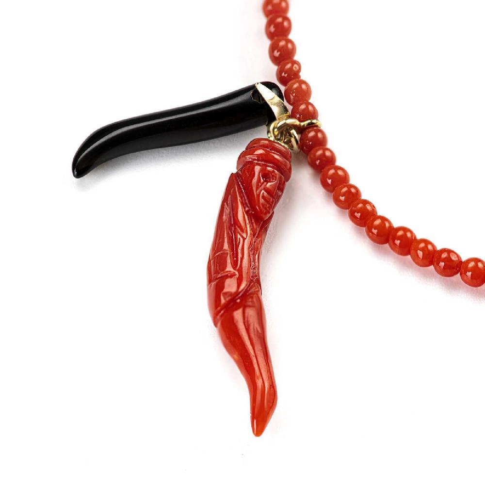 Rubinacci Bottone da bavero ruby in corallo Saldi Di Fabbrica