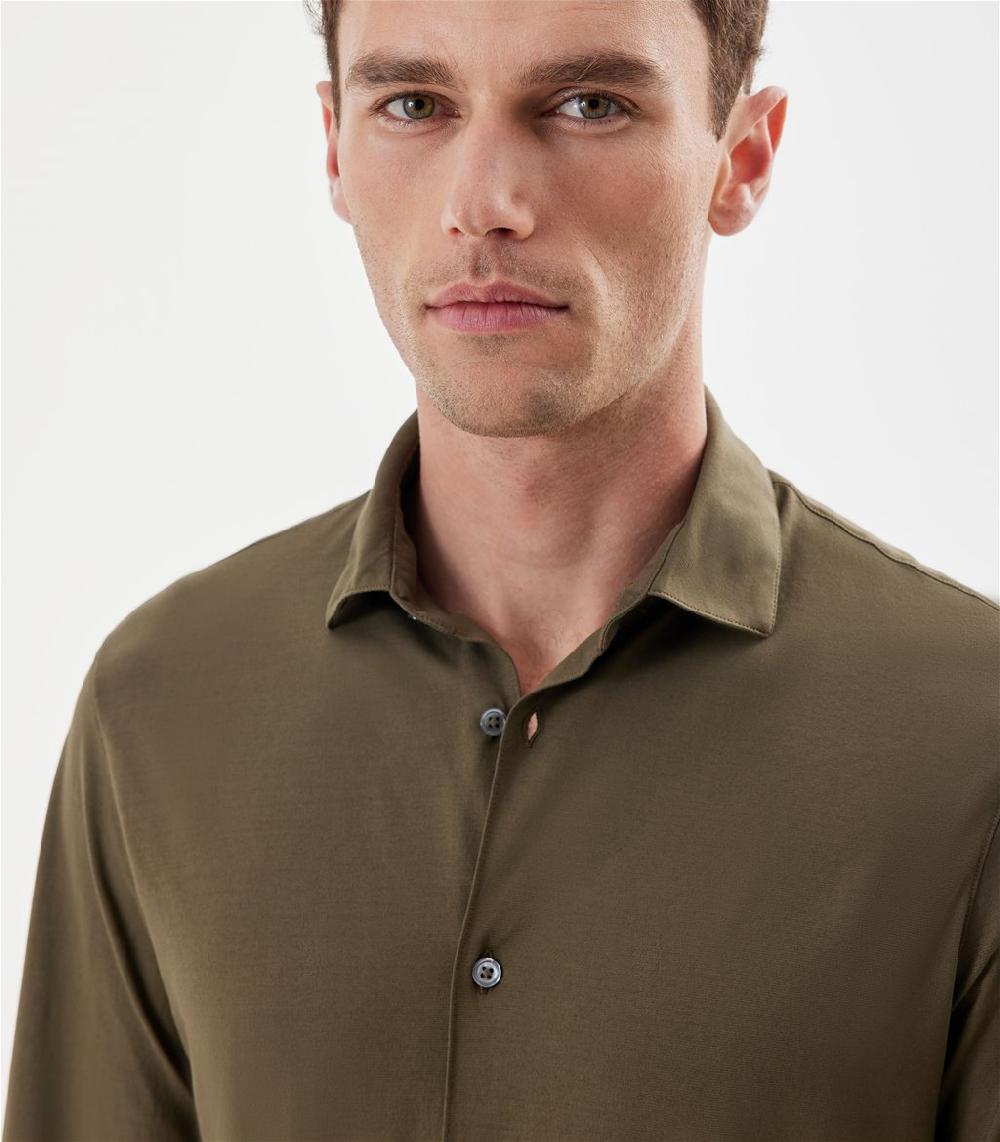 S.Moritz Camicia verde militare da uomo in cotone | S.Moritz Sito Ufficiale Vendita