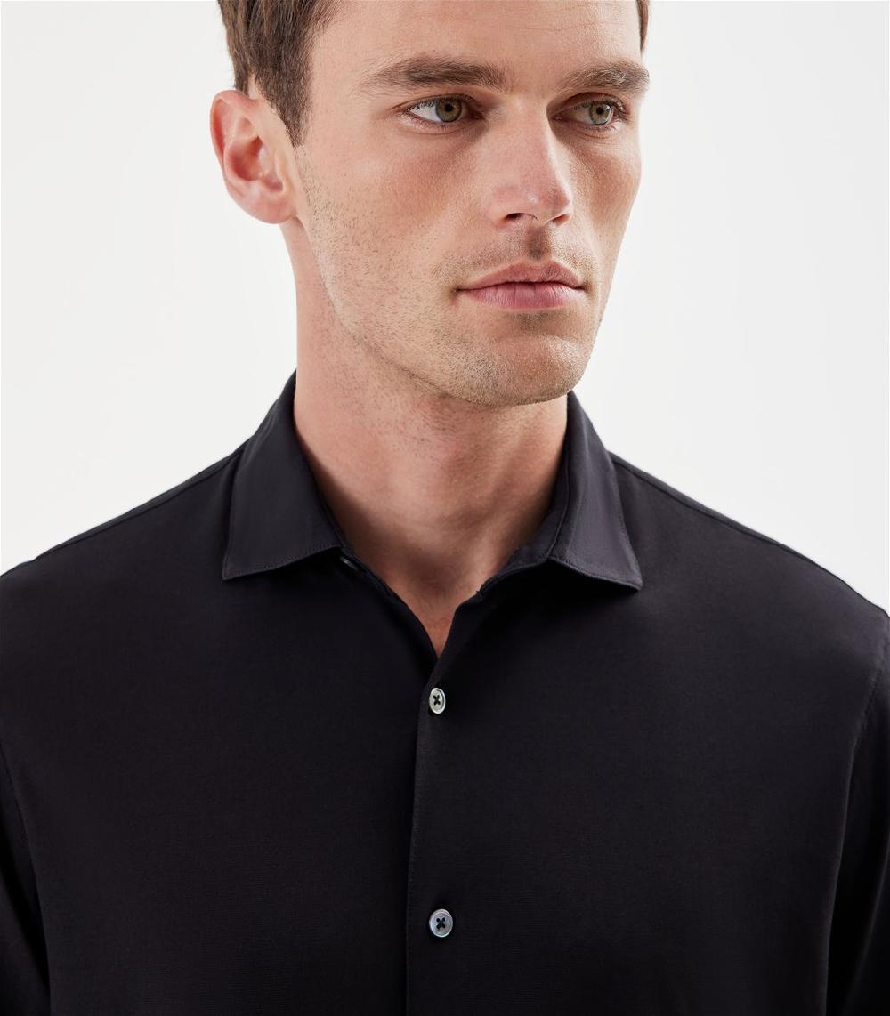 S.Moritz Camicia nera da uomo in cotone crepe | S.Moritz Sito Ufficiale Pezzi Unici