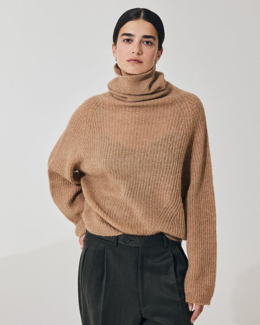 Scaglione TURTLE NECK RAGLAN GLITTER CARAMEL Shopping Online