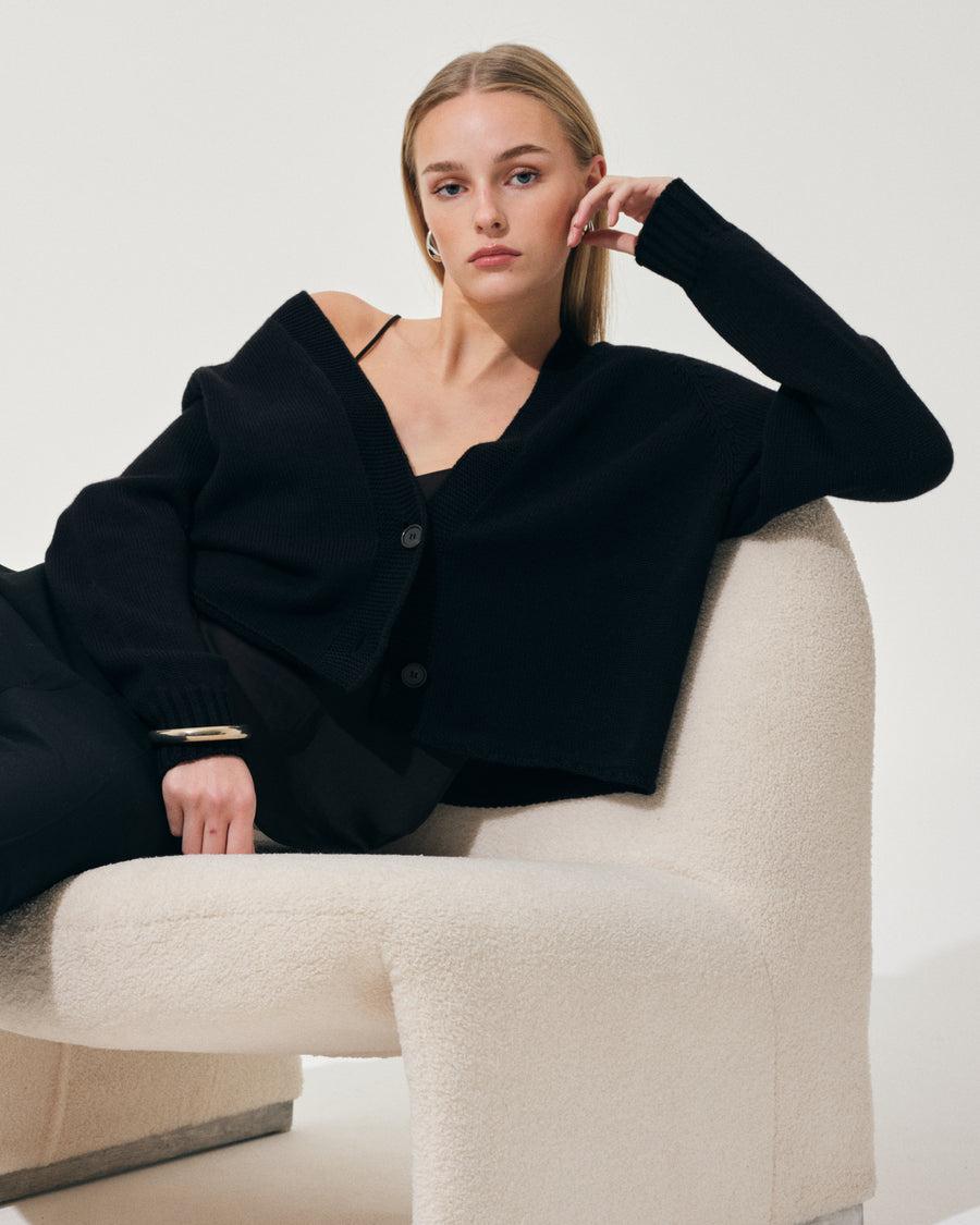 Scaglione CARDIGAN RAGLAN SEAMLESS MERINO BLACK Comprare a buon mercato