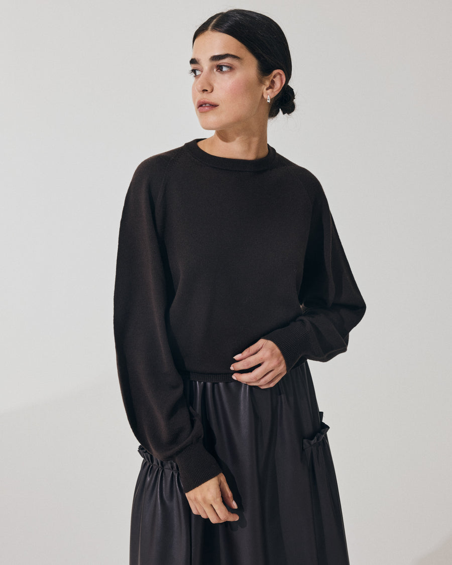 Scaglione ROUND NECK BOXY RAGLAN SEAMLESS MERINO EBANO Fornitura limitata