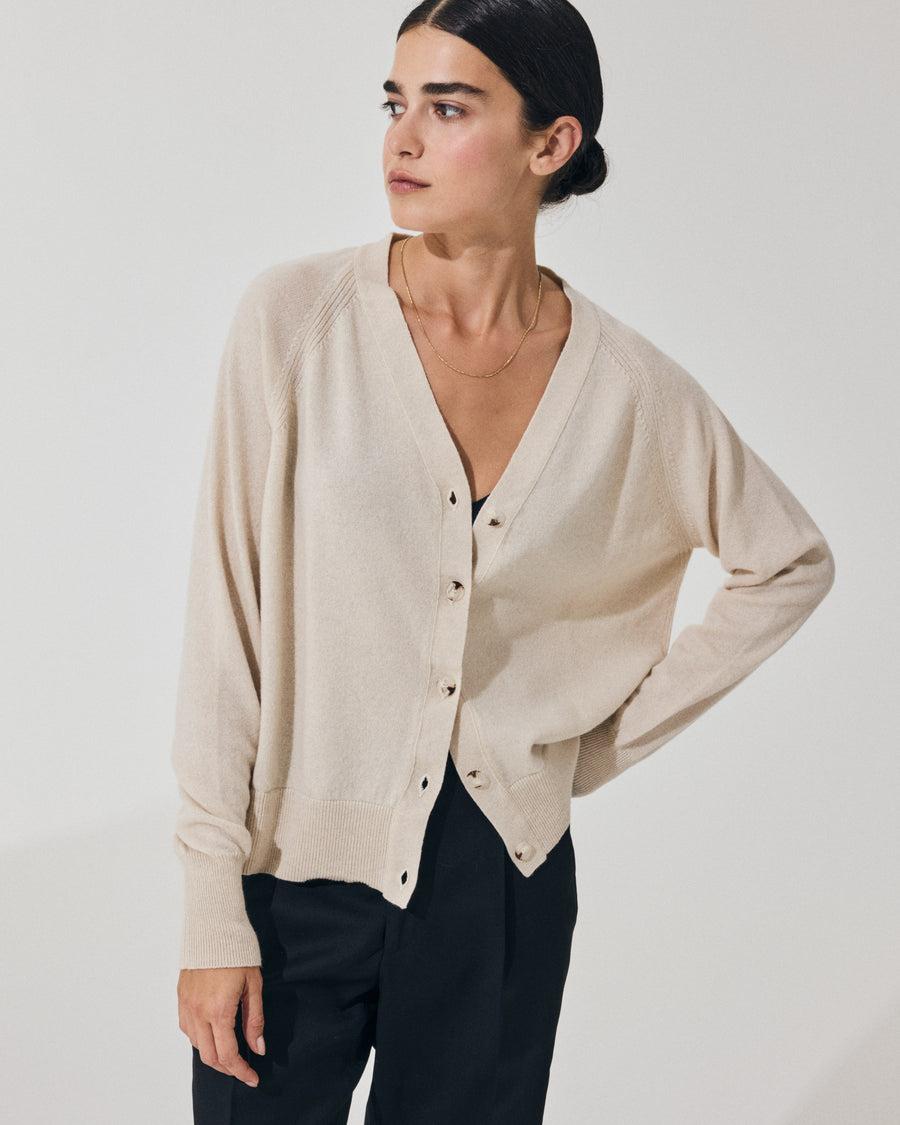 Scaglione CARDIGAN RAGLAN RIBBED SIDES MILK Promozione Limitata