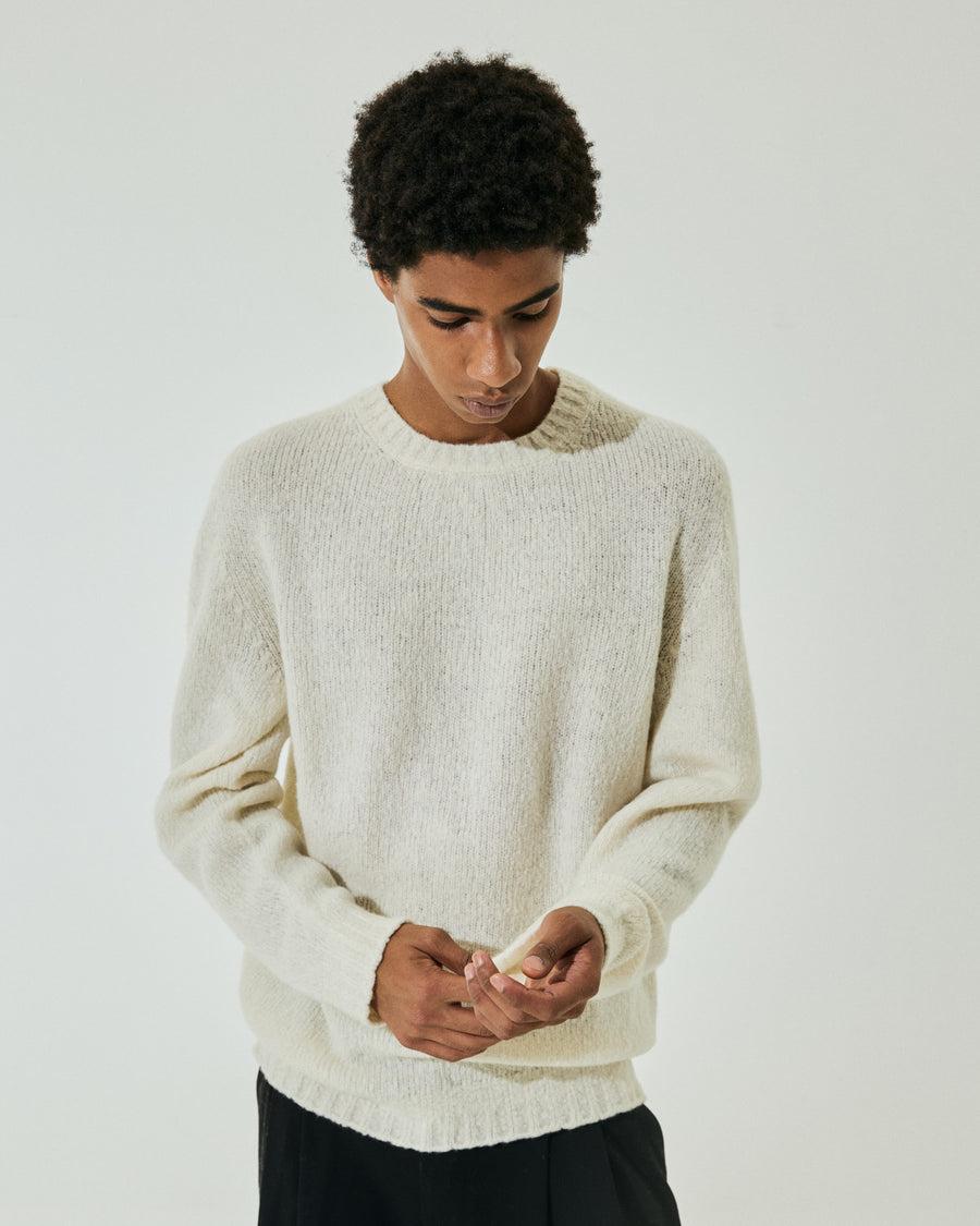 Scaglione ROUND NECK SEAMLESS PUFFED CASHMERE MILK Vendita calda