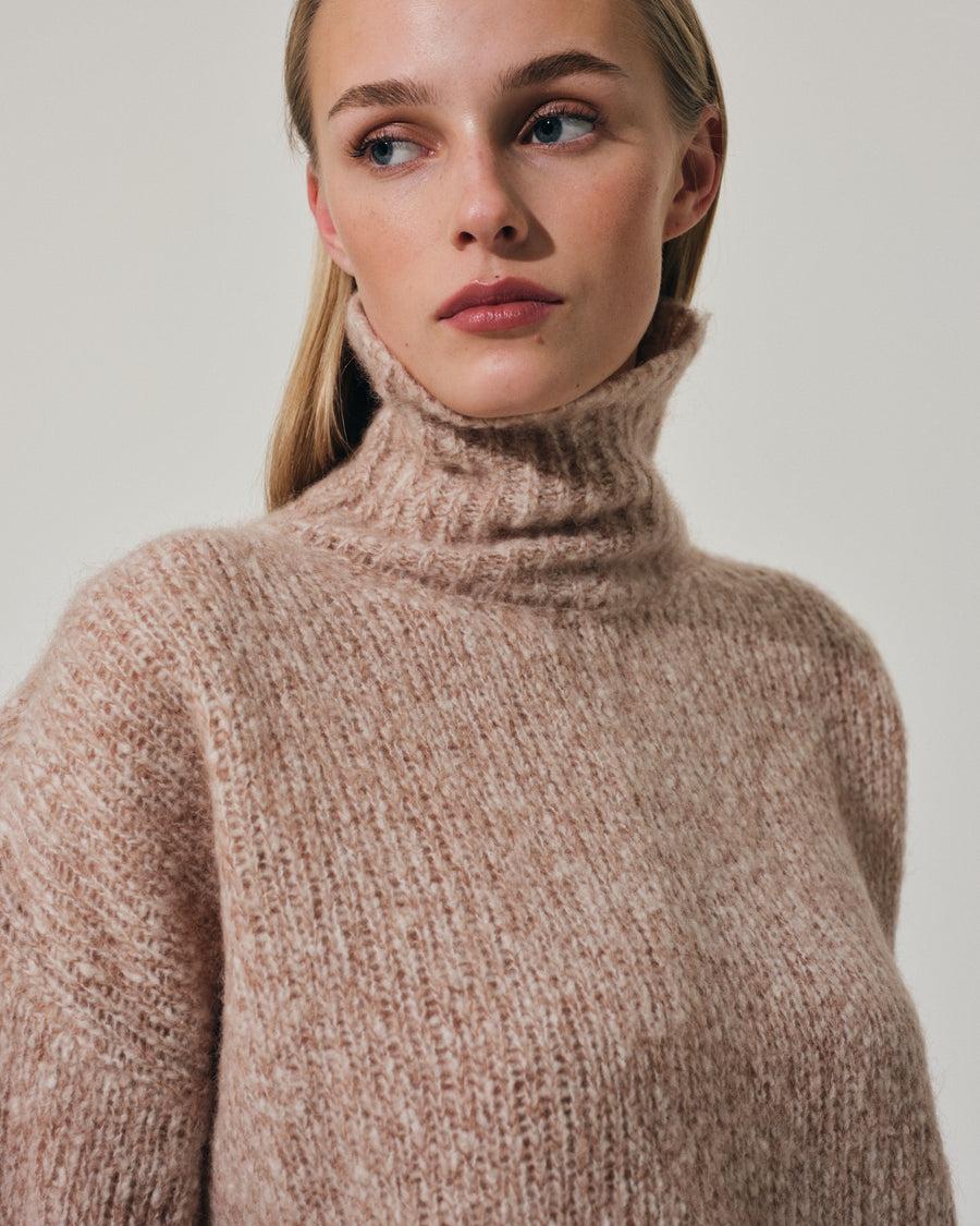 Scaglione MOCK NECK OVER MOULINE' CARAMEL Ultimo giorno