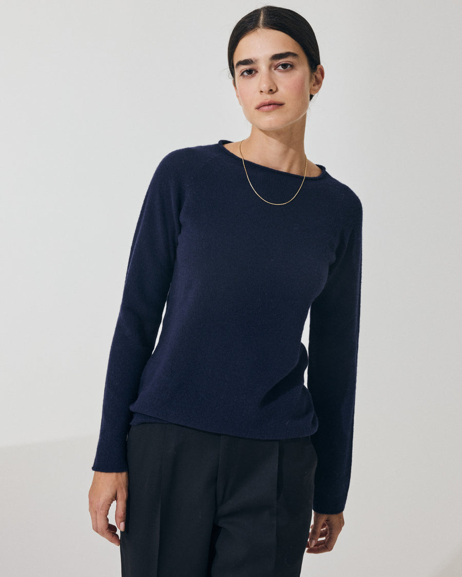 Scaglione ROUND NECK SLIM RAGLAN SEAMLESS NAVY Offerte