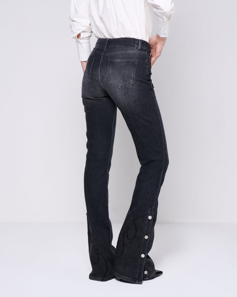 Silvian Heach Jeans a zampa Novità