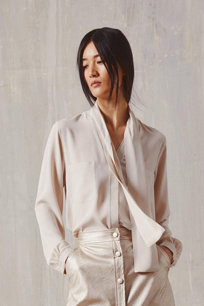 Shirtaporter CAMICIA CON FIOCCO E TASCHE Convenienza