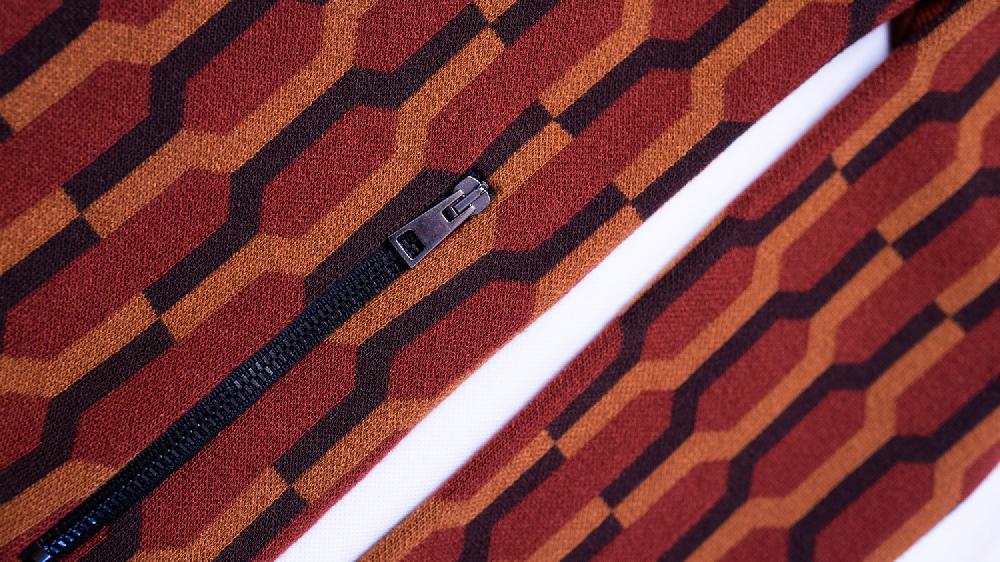 Stories Milano BOMBER ZIP – MONOGRAM OBSESSION – DESERT ACQUISTA ORA