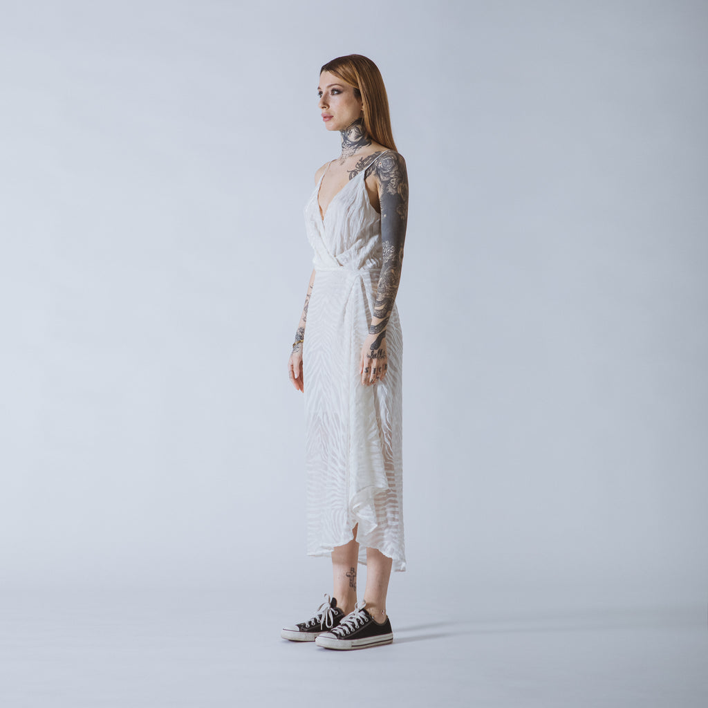 Sveta Milano Abito lungo Ann in velluto nero con motivo tiger Online Outlet