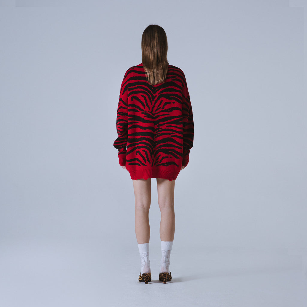 Sveta Milano Cardigan lungo jacquard Georgia in rosso e nero Solo un giorno rimasto