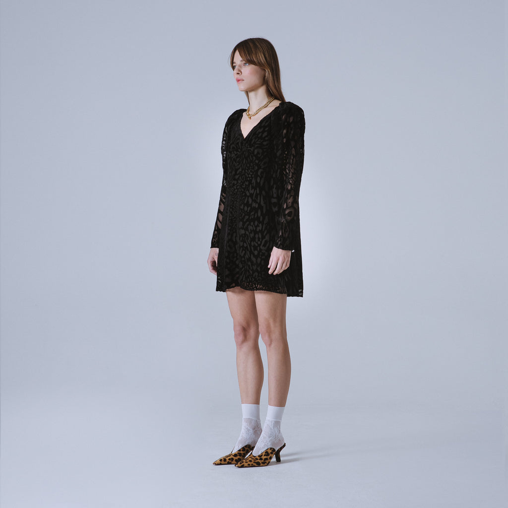 Sveta Milano Abito Yale con motivo leopardo su velluto nero Prezzo Ridotto