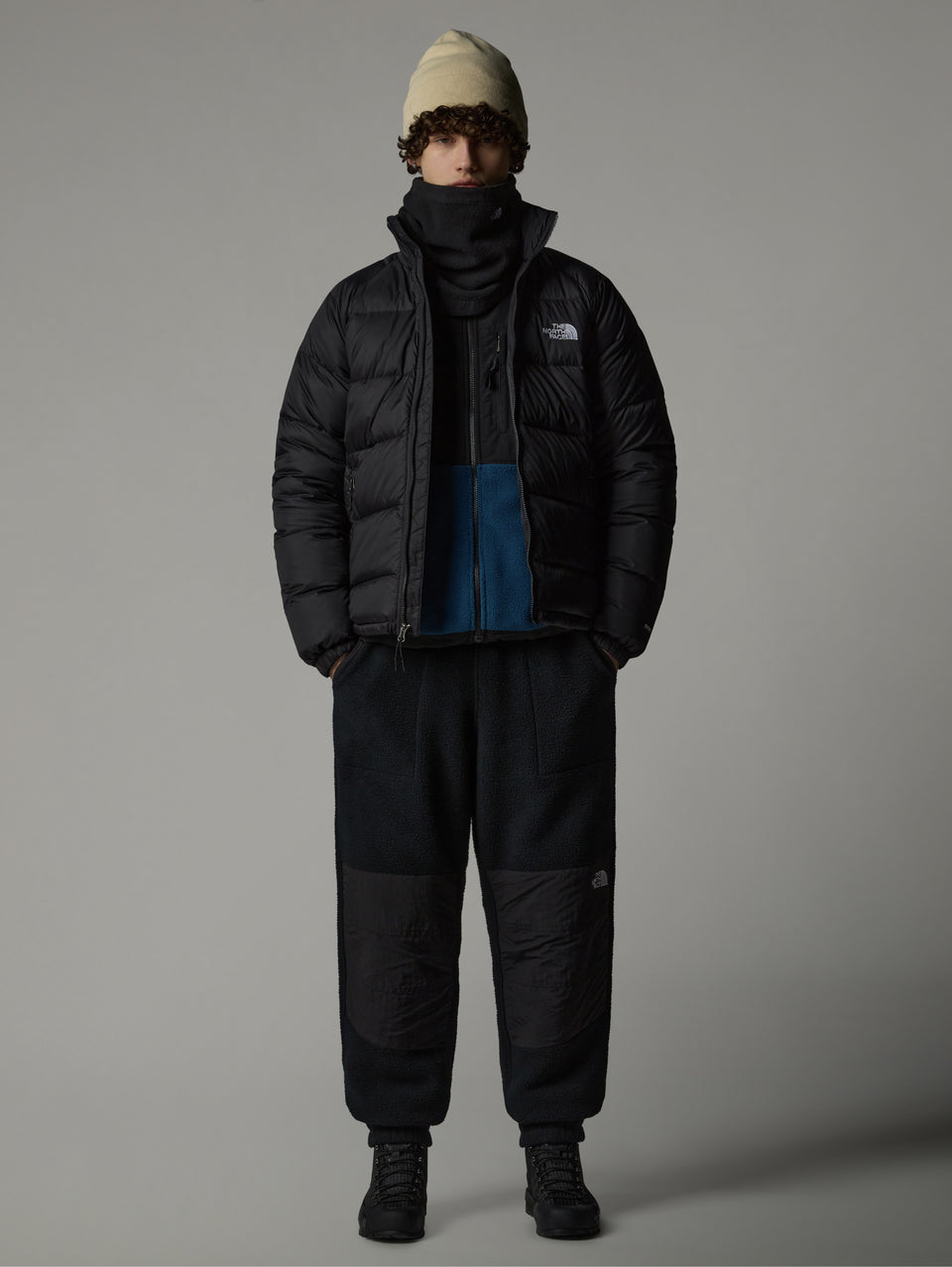 THE NORTH FACE Giacca con Imbottitura Riciclata Hydrenalite Nero Bestseller