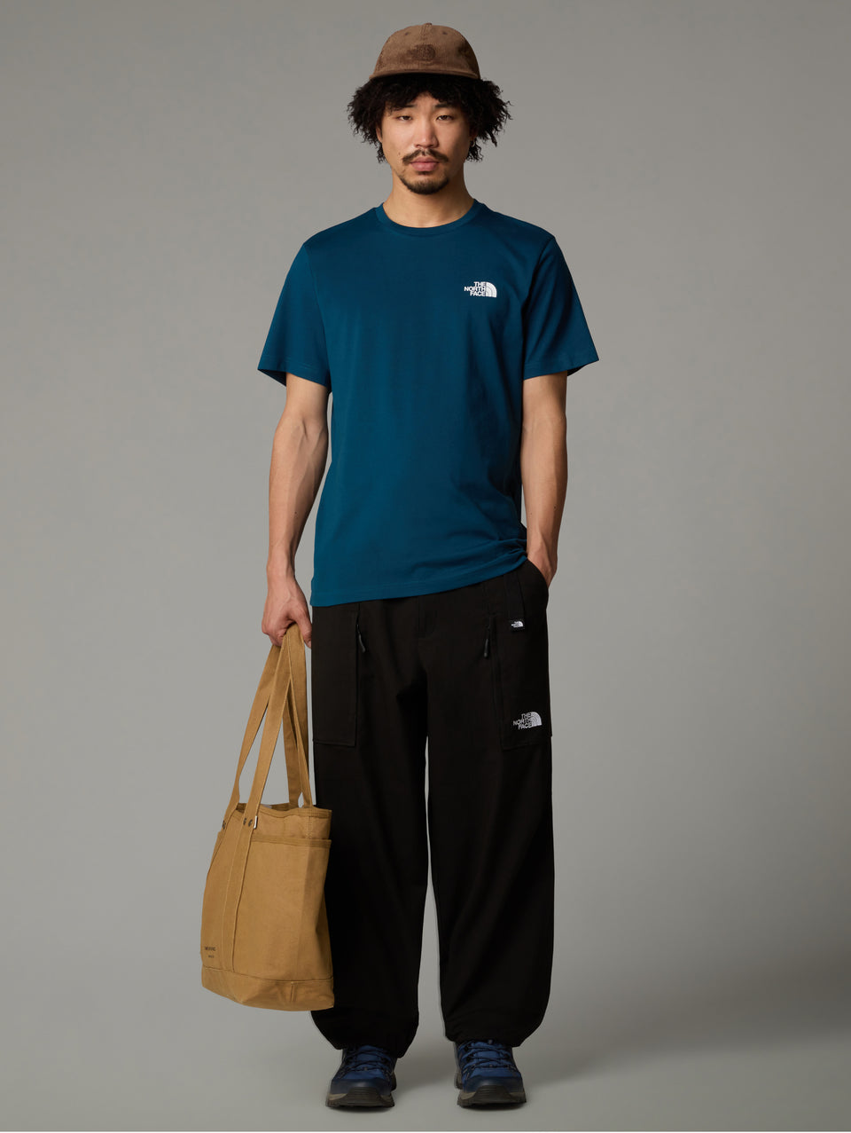 THE NORTH FACE T-shirt Regular Fit con Logo Petrolio Offerte stagionali
