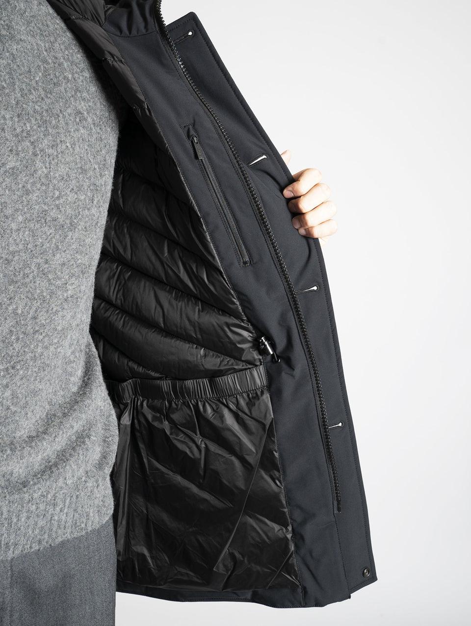 WOOLRICH Parka Arctic in Tessuto Stretch Nero Offerta per la Festa della Mamma