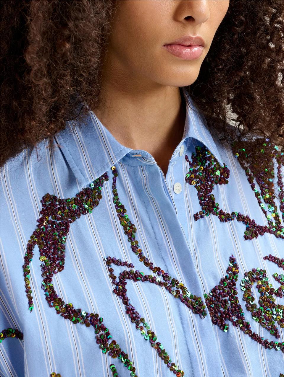 ESSENTIEL ANTWERP Camicia in Popeline con Fiori di Paillettes Bianco/Blu Fino al 65% di sconto