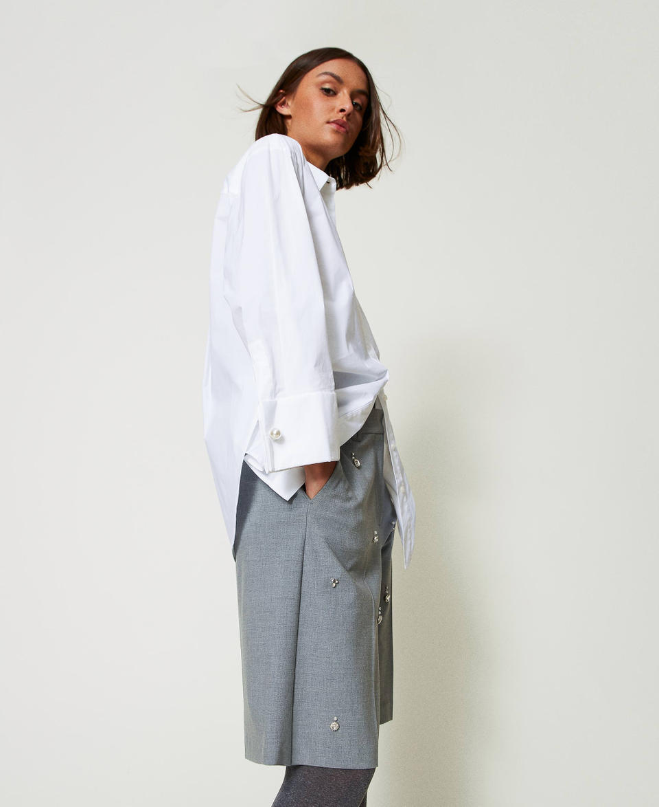Twin Set Shorts con ricami a mano Ultimo giorno