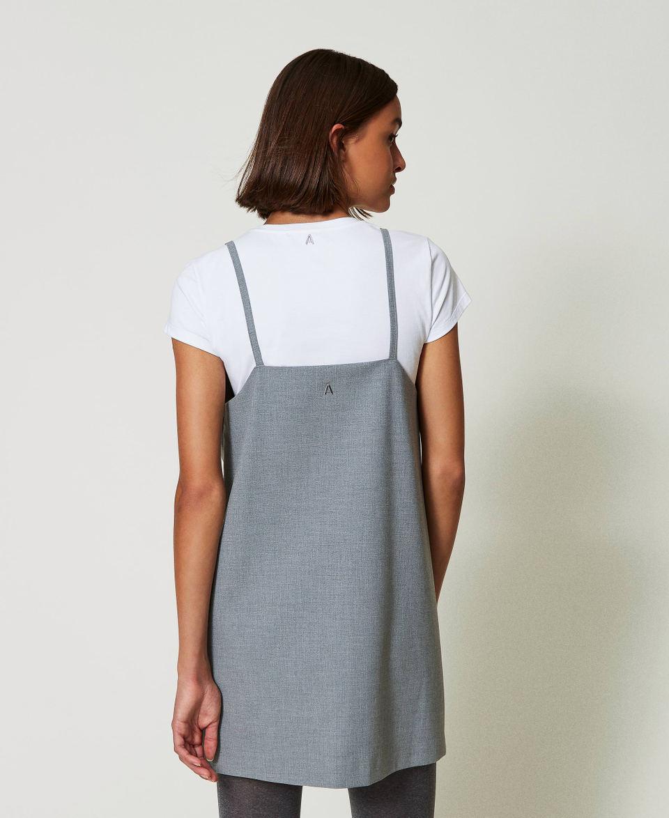 Twin Set Abito corto con ricami e T-shirt Fino al 65% di sconto